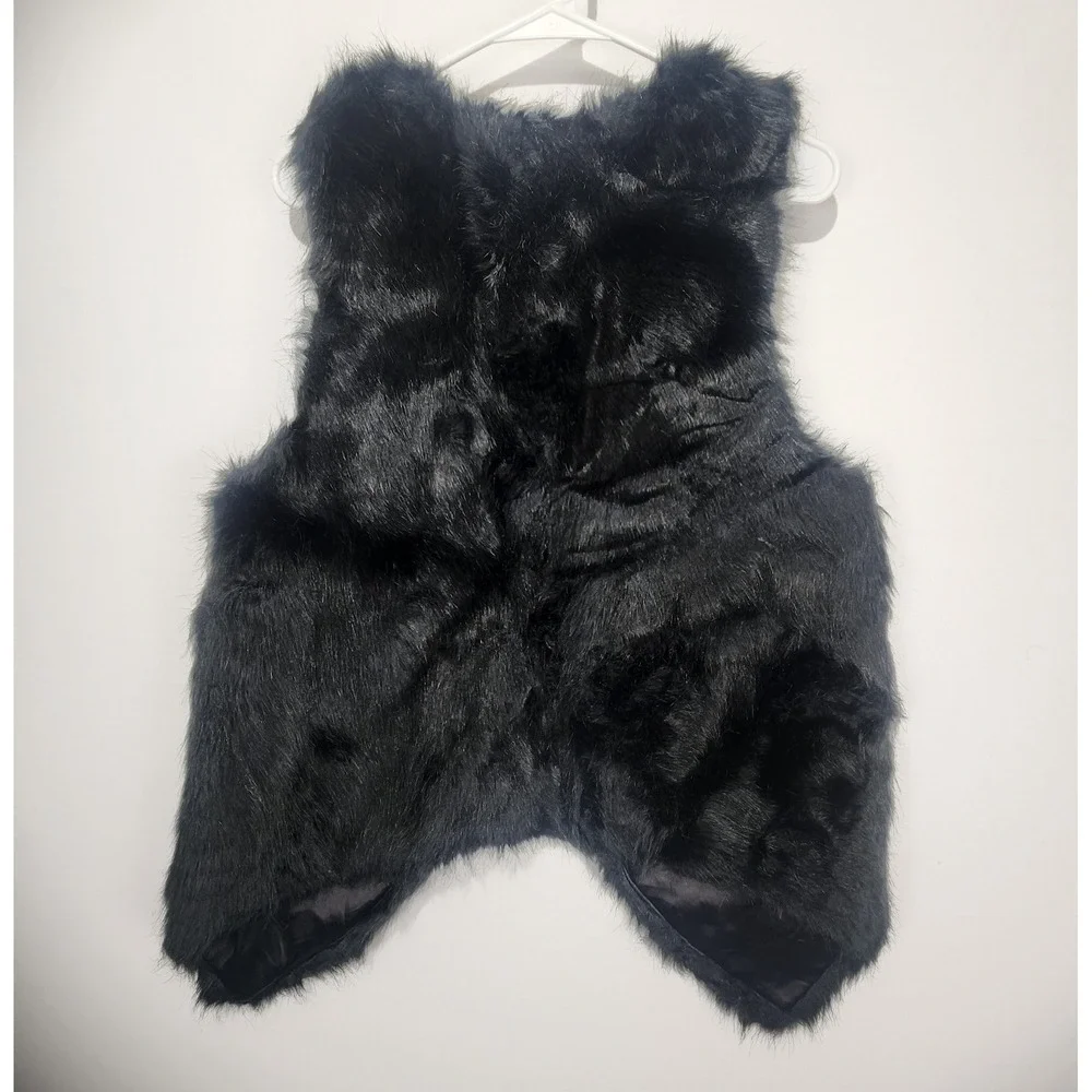 Skies Are Blue Women's Black Faux Fur Elegant Vest‎ Size M